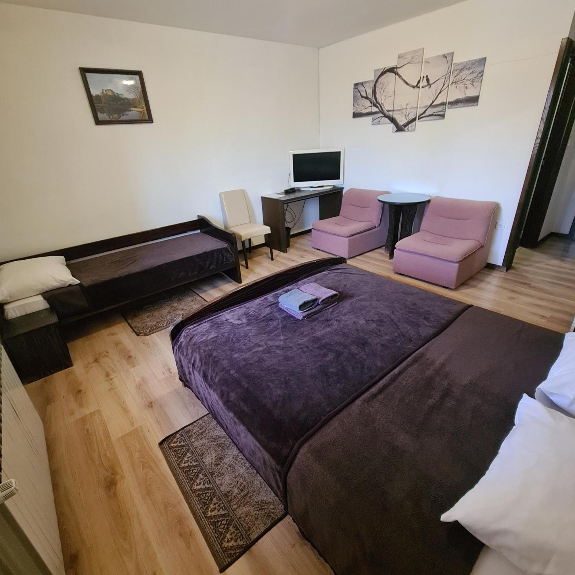 Guesthouse Kod Mosta Карловаць Екстер'єр фото